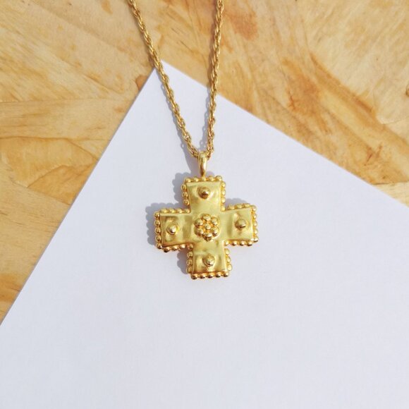 NEW Julie Vos Canterbury Cross Necklace Gold - Picture 1 of 3